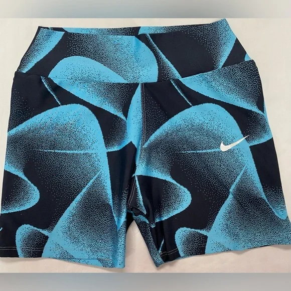 4 for $25 💙 Nike Athletic Shorts Bundle 2 Pair Size M 💙 - Picture 5 of 8